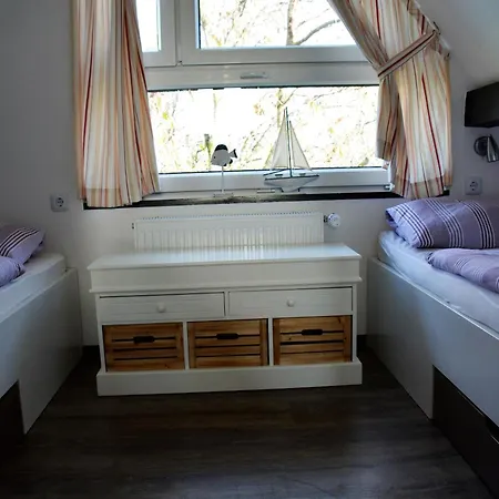 Ferienhaus Mit Terrasse Und Garten In Einer Anlage Direkt Am Deich Holiday home