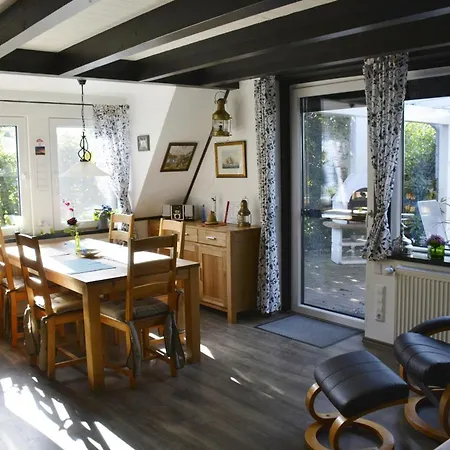 Ferienhaus Mit Terrasse Und Garten In Einer Anlage Direkt Am Deich Holiday home Butjadingen